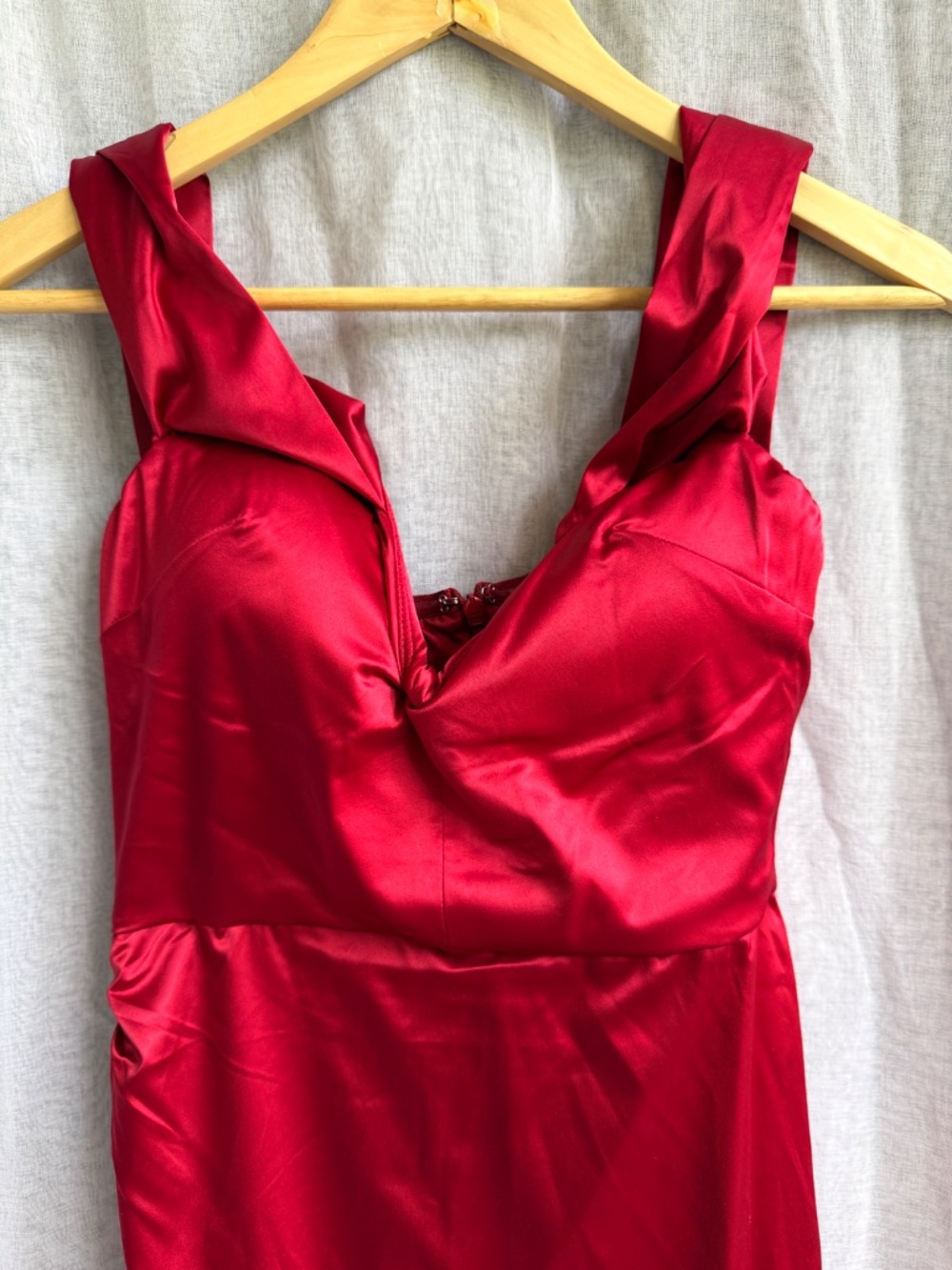 Alamour Label Red Off Shoulder High Slit Gown | S | Formal Prom Dress | Sexy Ele - Picture 4 of 11